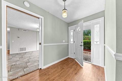 5459 Harden Avenue, Orange Park FL - photo 7 of 39