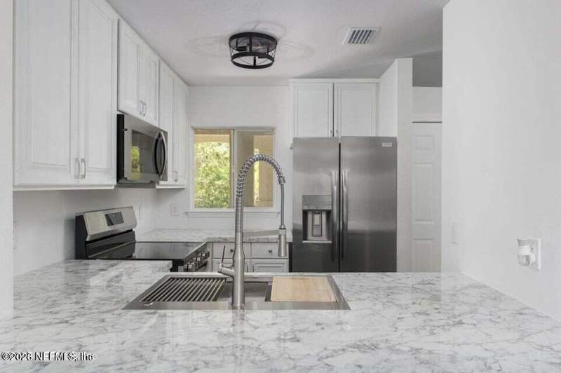 2 bedroom Condominium at 19 Arbor Club Drive #319, Ocean Grove Of Ponte Vedra Condo, Ponte Vedra Beach — photo 2