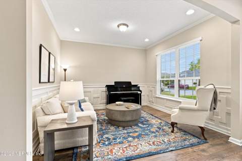 9902 Kevin Road, Jacksonville FL - photo 9 of 44
