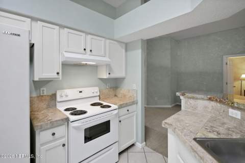 13214 Companion Circle, Jacksonville FL - photo 9 of 39