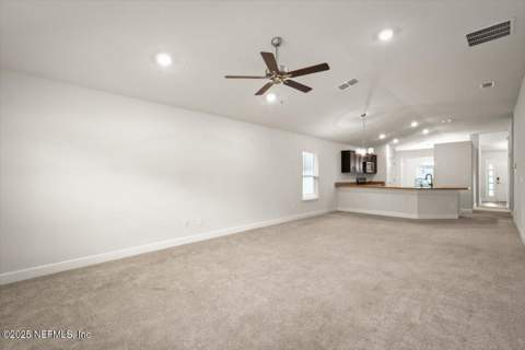 7271 Gateway Court, Jacksonville FL - photo 13 of 31