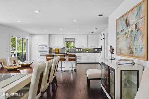 14030 Mandarin Oaks Lane, Jacksonville FL - photo 9 of 36