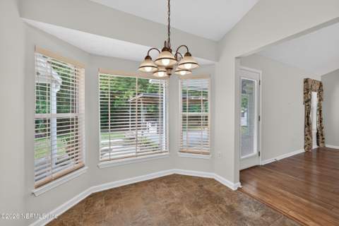 9350 Whisper Glen Drive, Jacksonville FL - photo 16 of 65