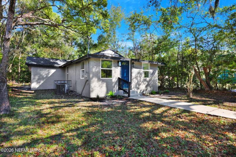 3 bedroom Single Family Residence at 5807 Castellano Avenue, Silver Park, Jacksonville — photo 4