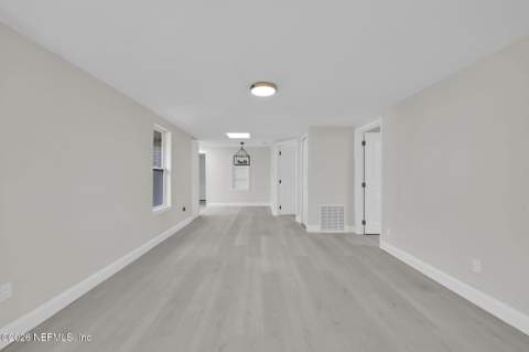 5807 Castellano Avenue, Jacksonville FL - photo 13 of 37