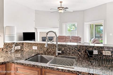 604 Reflection Cove Road, Jacksonville FL - photo 10 of 35
