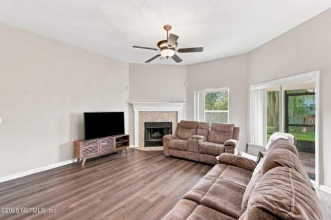 604 Reflection Cove Road, Jacksonville FL - photo 11 of 35