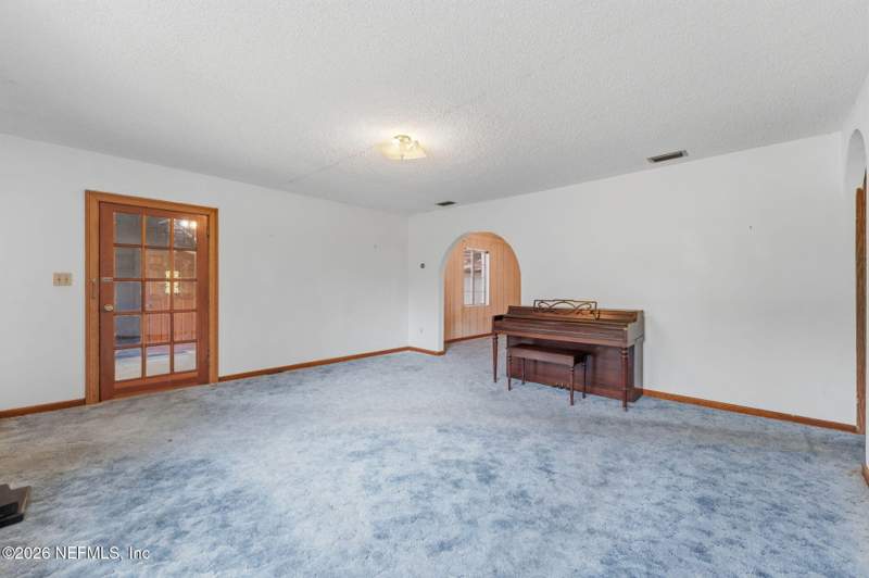 3 bedroom Single Family Residence at 465 2nd Street, Baldwin, Baldwin — photo 4