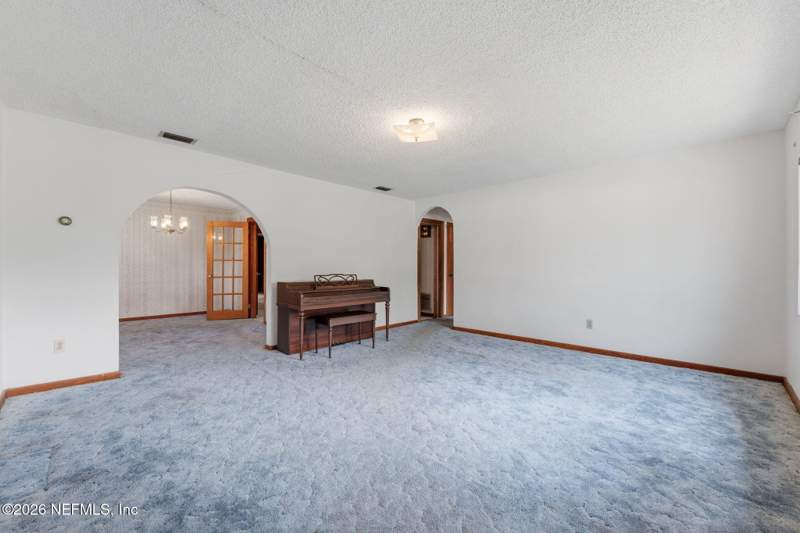 3 bedroom Single Family Residence at 465 2nd Street, Baldwin, Baldwin — photo 5