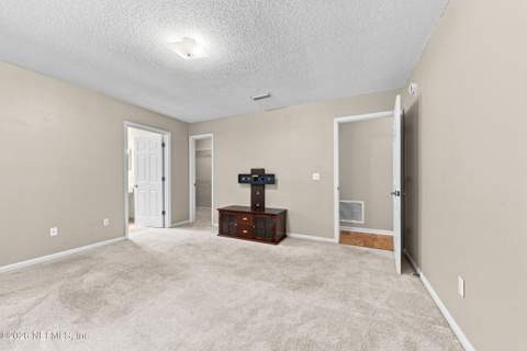1041 Whirlaway Circle, Jacksonville FL - photo 18 of 33