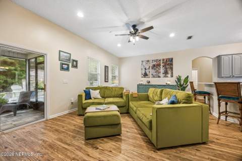 3299 Warnell Drive, Jacksonville FL - photo 17 of 49