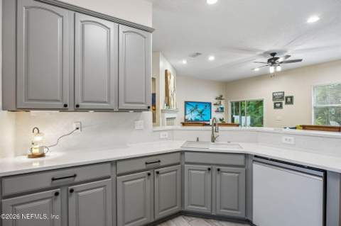 3299 Warnell Drive, Jacksonville FL - photo 21 of 49