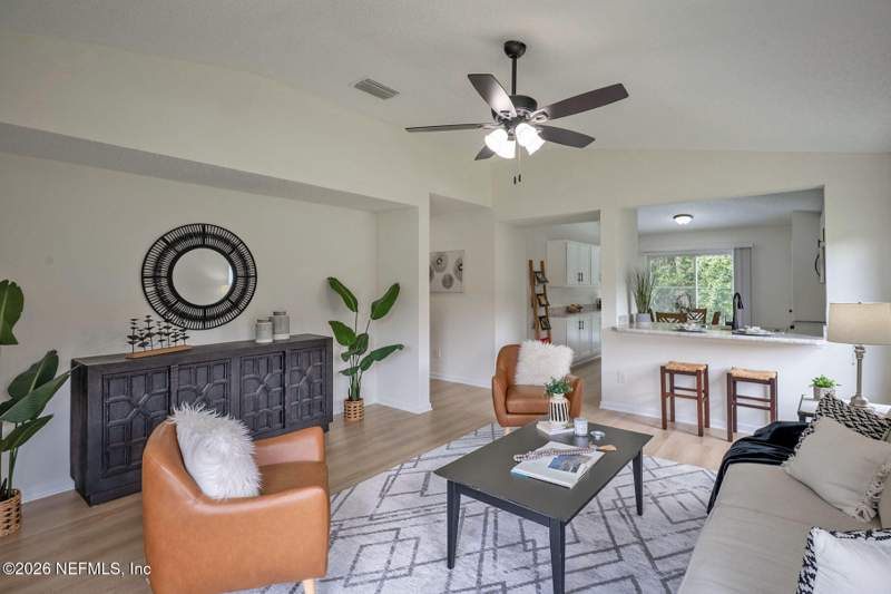 3 bedroom Single Family Residence at 9769 Chirping Way, Blue Jay, Jacksonville — photo 5