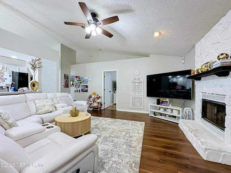 5 bedroom Single Family Residence at 3346 Deerfield Pointe Drive, Deerfield Pointe, Orange Park — photo 3