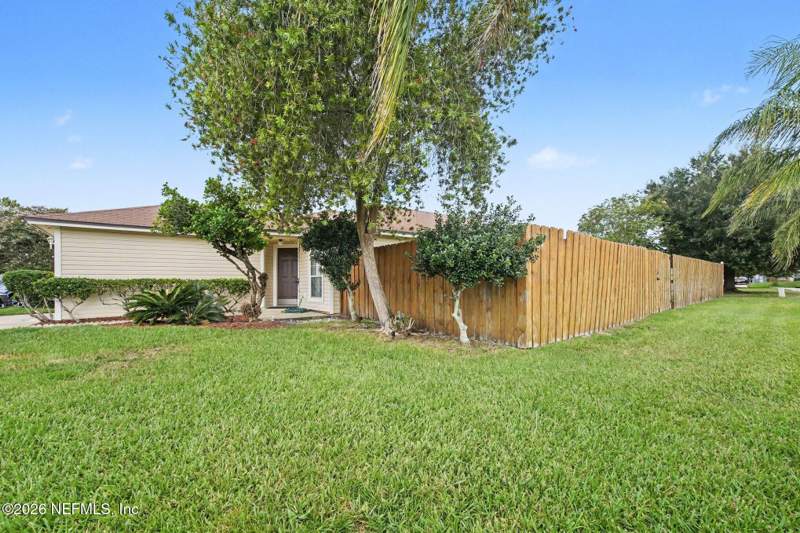 3 bedroom Single Family Residence at 2642 Sam Houston Place, Hardwick Pl, Jacksonville — photo 5