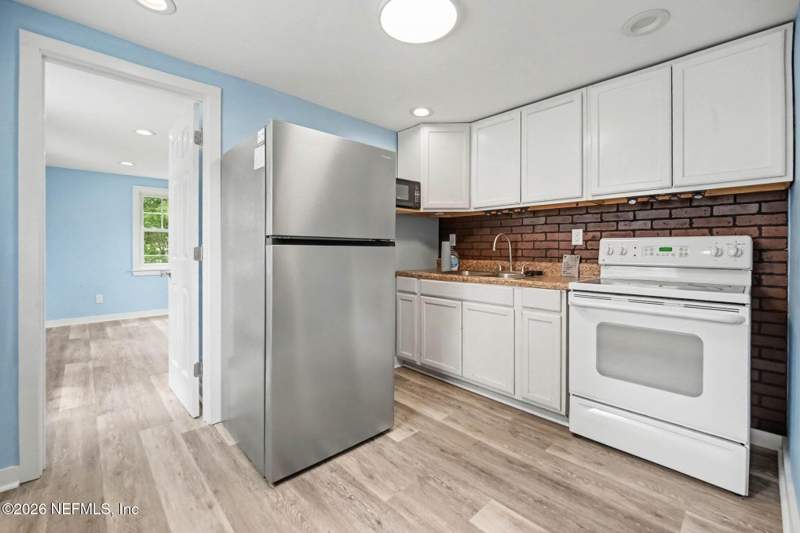 3 bedroom Single Family Residence at 9418 Ohio Street, Hollyford Addition, Jacksonville — photo 3