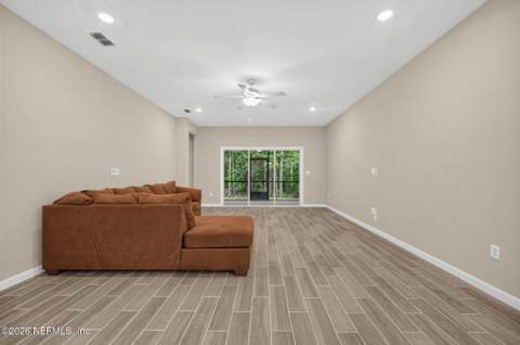 911 Colon Lane, Jacksonville FL - photo 6 of 31