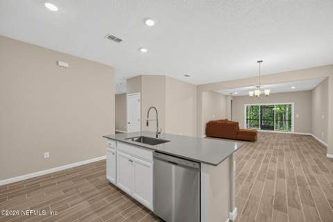 911 Colon Lane, Jacksonville FL - photo 9 of 31