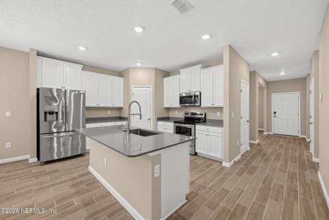 911 Colon Lane, Jacksonville FL - photo 13 of 31