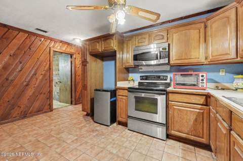 12064 Sunowa Springs Trail, Bryceville FL - photo 13 of 41