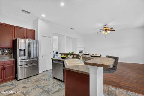 11518 Brian Lakes Drive, Jacksonville FL - photo 17 of 44