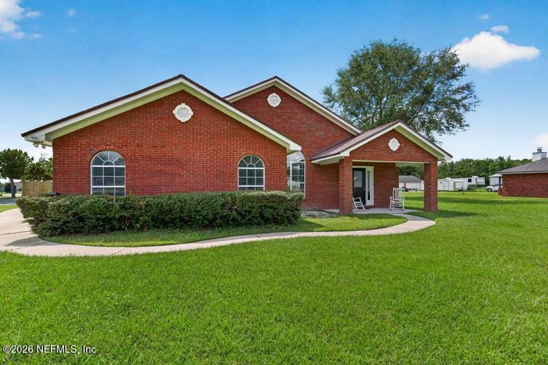 3 bedroom Single Family Residence at 54341 Plantation Road, Callahan, Callahan — photo 2