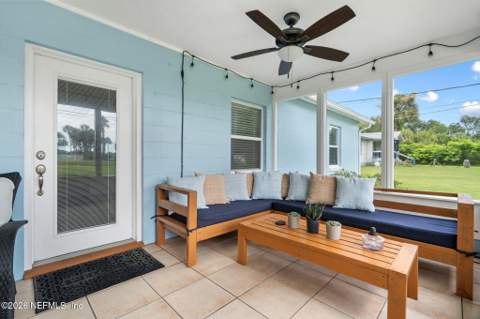 9479 Heckscher Drive, Jacksonville FL - photo 7 of 31