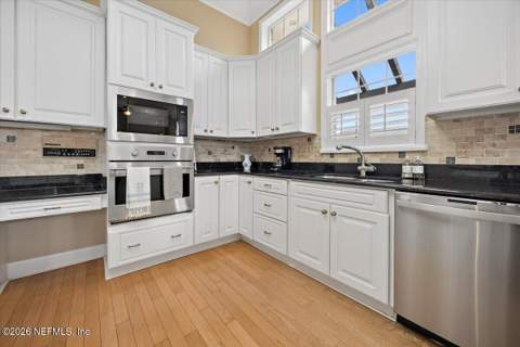 9923 Blakeford Mill Road, Jacksonville FL - photo 14 of 52