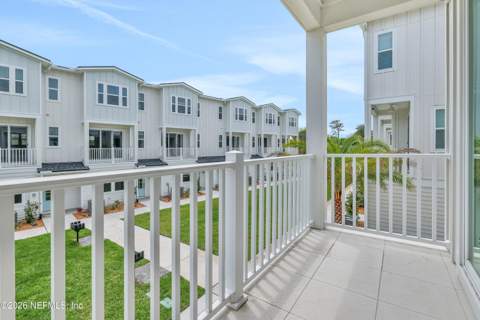 1003 N 1st Avenue, Jacksonville Beach FL - photo 14 of 45
