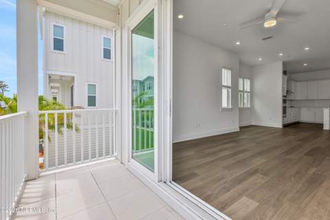 1003 N 1st Avenue, Jacksonville Beach FL - photo 15 of 45