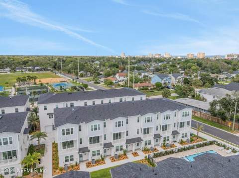 1003 N 1st Avenue, Jacksonville Beach FL - photo 17 of 45