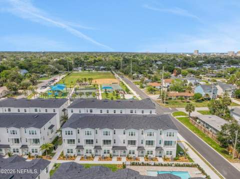 1003 N 1st Avenue, Jacksonville Beach FL - photo 19 of 45