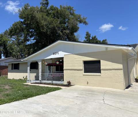 2071 Courtney Drive, Jacksonville FL - photo 8 of 36
