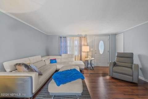 2071 Courtney Drive, Jacksonville FL - photo 15 of 36