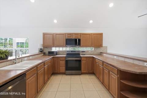 901 Osceola Avenue, Jacksonville Beach FL - photo 14 of 31