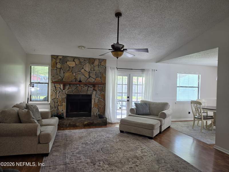 3 bedroom Single Family Residence at 1737 Largo Court, Orange Park South, Middleburg — photo 3