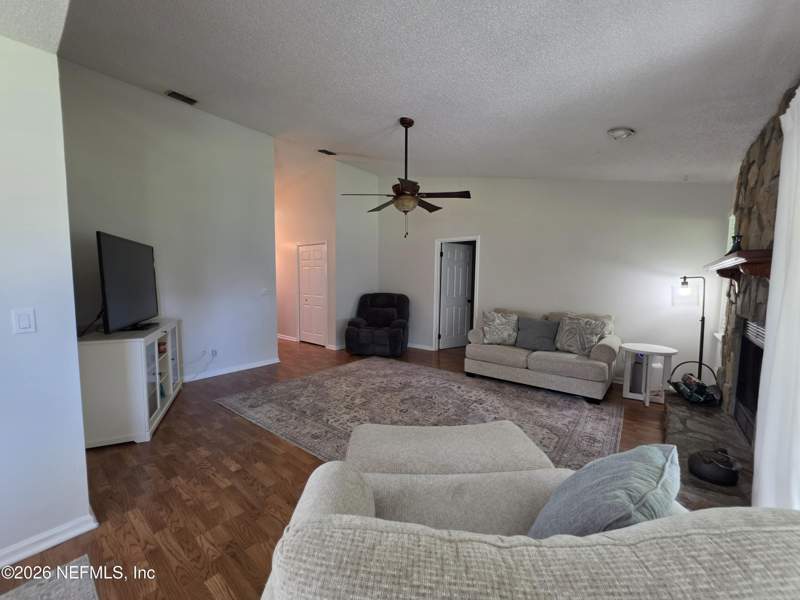 3 bedroom Single Family Residence at 1737 Largo Court, Orange Park South, Middleburg — photo 4