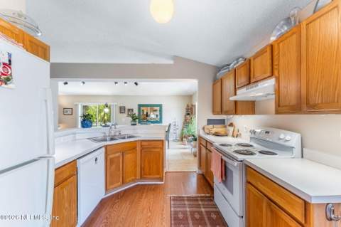 2274 Peerless Lane, Jacksonville FL - photo 17 of 45