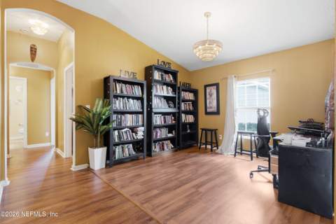 7392 Timber Falls Court, Jacksonville FL - photo 8 of 43