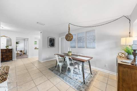 3639 Rendale Drive, Jacksonville FL - photo 14 of 41