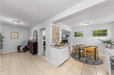 3639 Rendale Drive, Jacksonville FL - photo 23 of 41