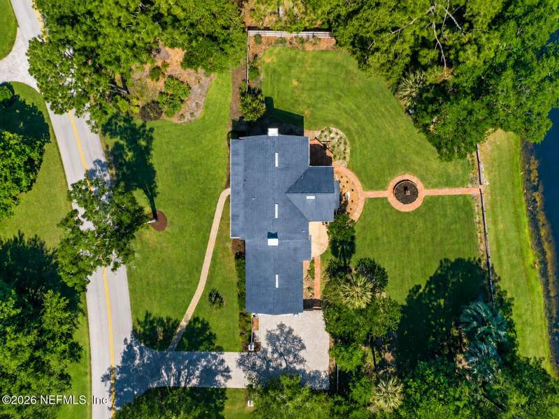 5 bedroom Single Family Residence at 8239 Hollyridge Road, Deerwood, Jacksonville — photo 5