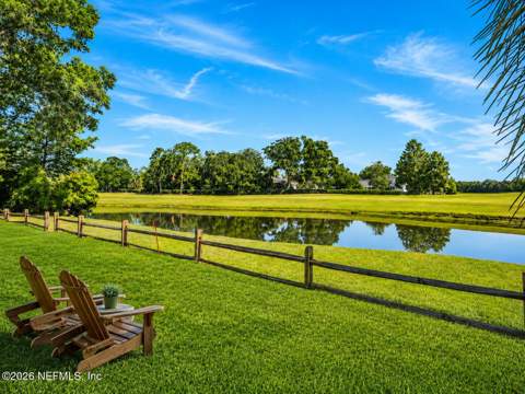 8239 Hollyridge Road, Jacksonville FL - photo 6 of 45