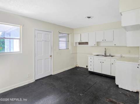 6348 Garette Drive, Jacksonville FL - photo 7 of 24