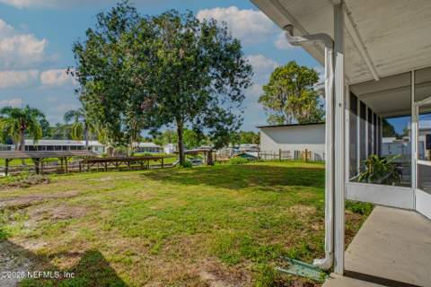 139 Waterside Avenue, Satsuma FL - photo 8 of 52