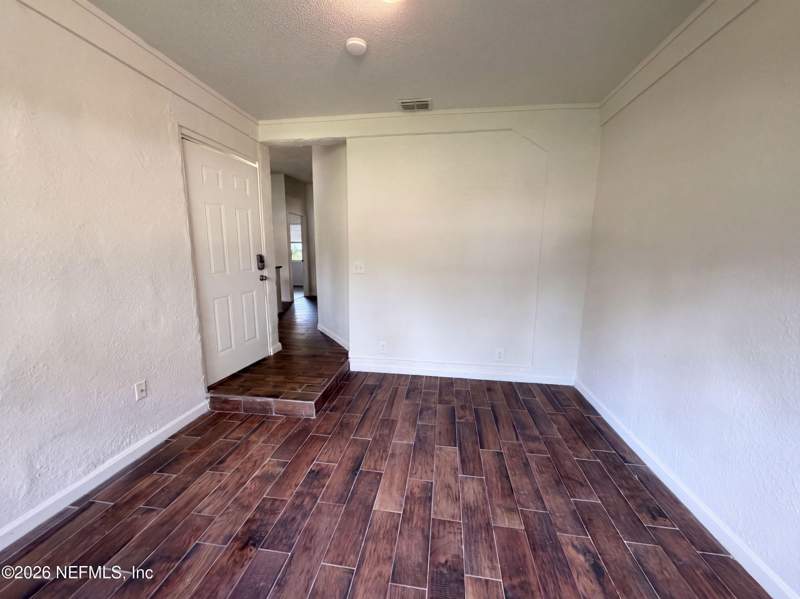 3 bedroom Single Family Residence at 1834 Brooker Road, Pineview Heights, Jacksonville — photo 3