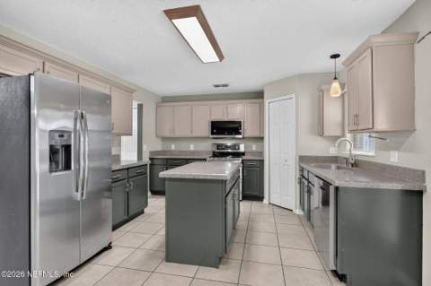 12388 Hickory Forest Road, Jacksonville FL - photo 20 of 58