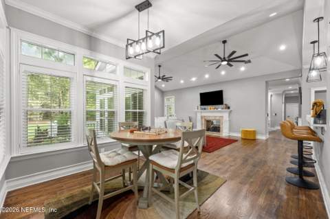 7903 Vineyard Lake Road, Jacksonville FL - photo 18 of 37