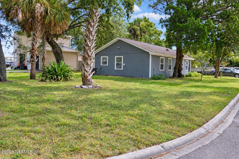 3 bedroom Single Family Residence at 199 Main Street, Atlantic Beach West, Atlantic Beach — photo 4