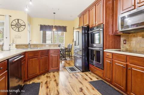 9331 Garden Overlook Lane, Jacksonville FL - photo 11 of 26